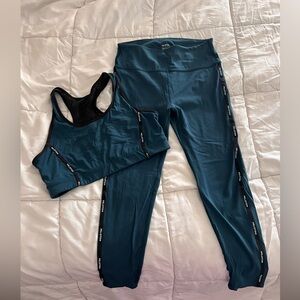 Teal Peloton sports bra and leggings set